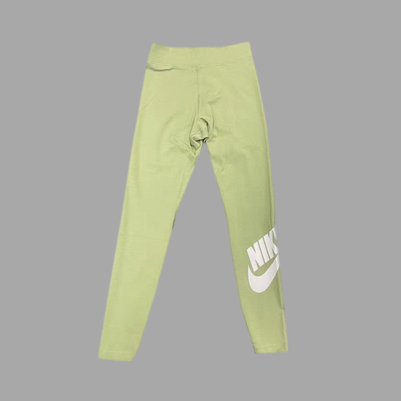 NIKE quick dry yoga topWrinkle - Yoga Daily Fitness recensie en prijs